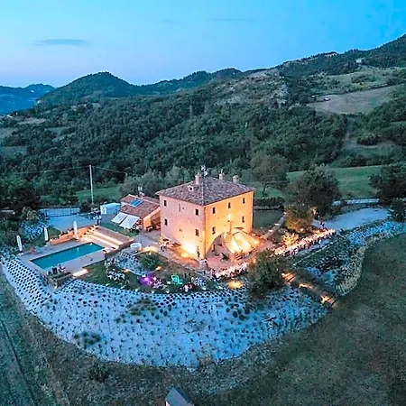 Palazzo Serre - Natura & Piscina San Leo